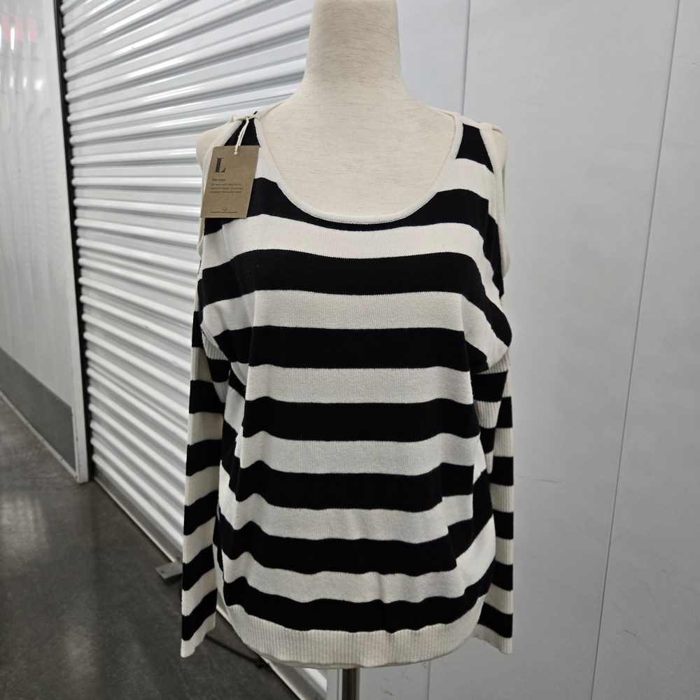 AQUA Cold Shoulder Striped Sweater Black/White Women’s Size L